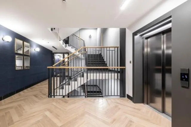 New Glamorous - Garnizon Wrzeszcz * Gdansk